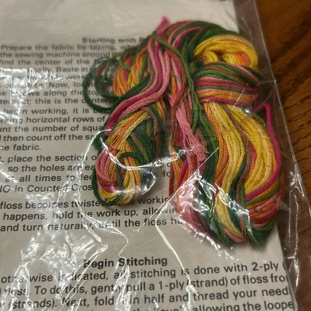 The creative circle 1611 sentimental keepsake floral bell pull sealed bag new